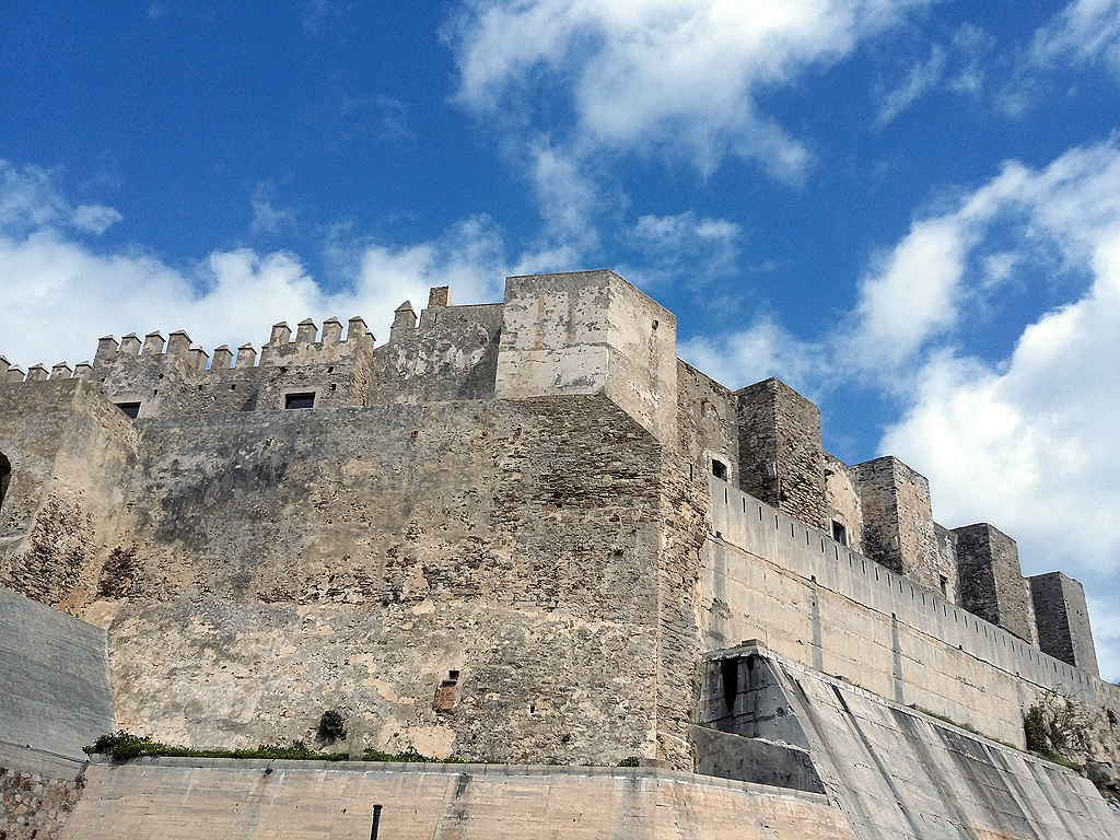 View up to Tarifa castle